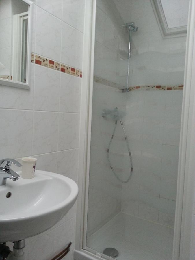 Appartement En Location Touristique Pour 4 Personnes Docelles Zewnętrze zdjęcie